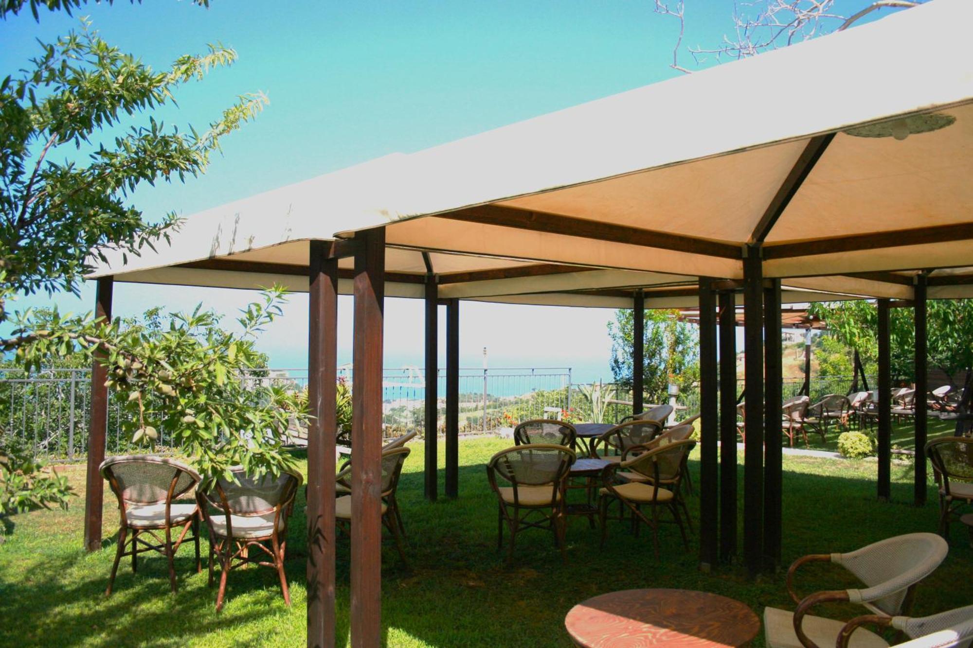 Il Podere Dell'Angelo Old Country House Белведере Маритимо Екстериор снимка